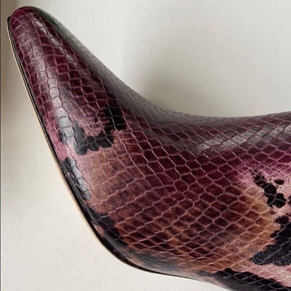 NEW Donald J. Pliner Leather Snakeskin Boots - Picture 3 of 8